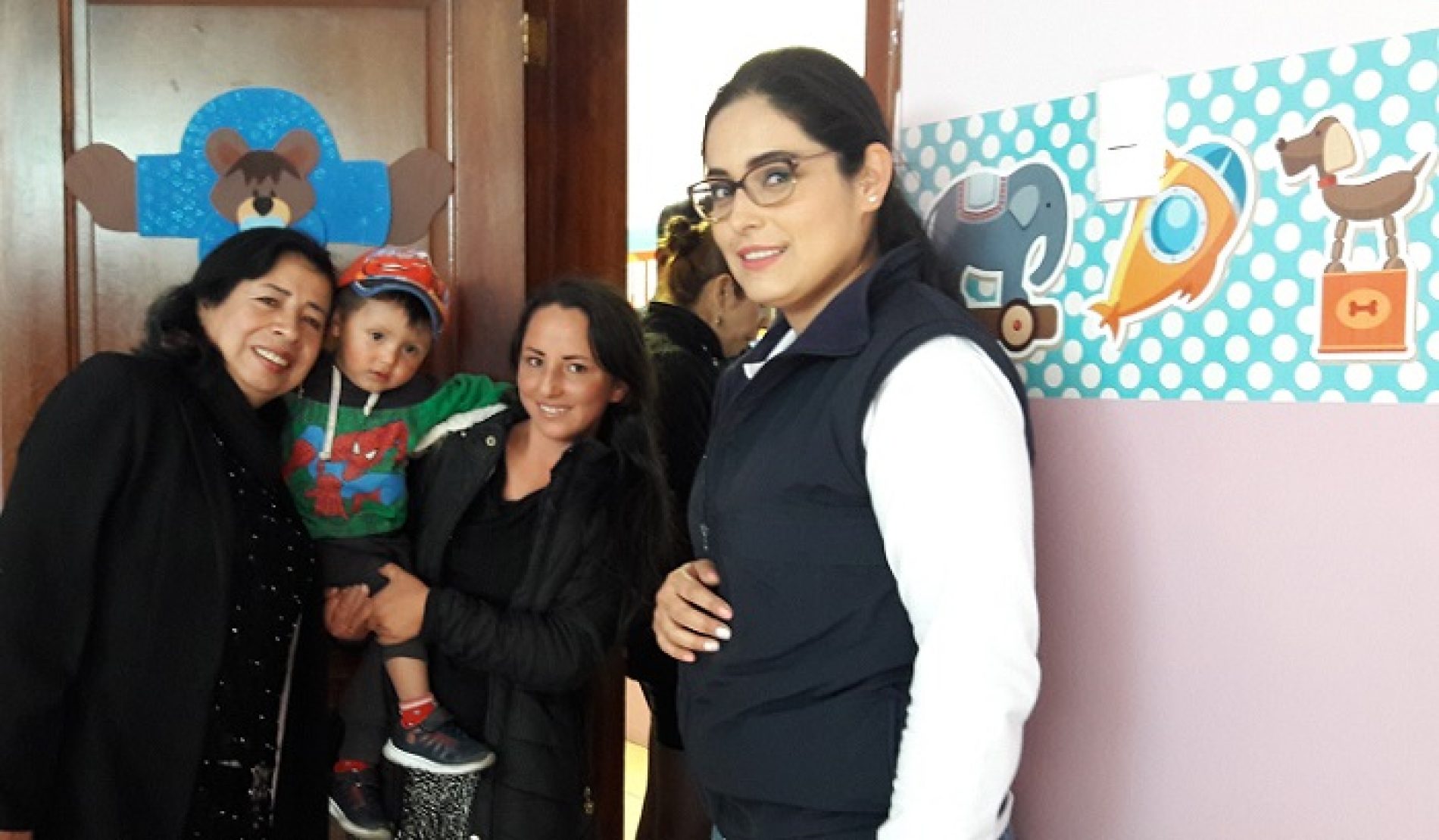 CENTRO INFANTIL CUIDANDO ANGELITOS “CARMITA GRANDES” DE LATACUNGA INICIÓ AÑO ESCOLAR. (VIDEOS)