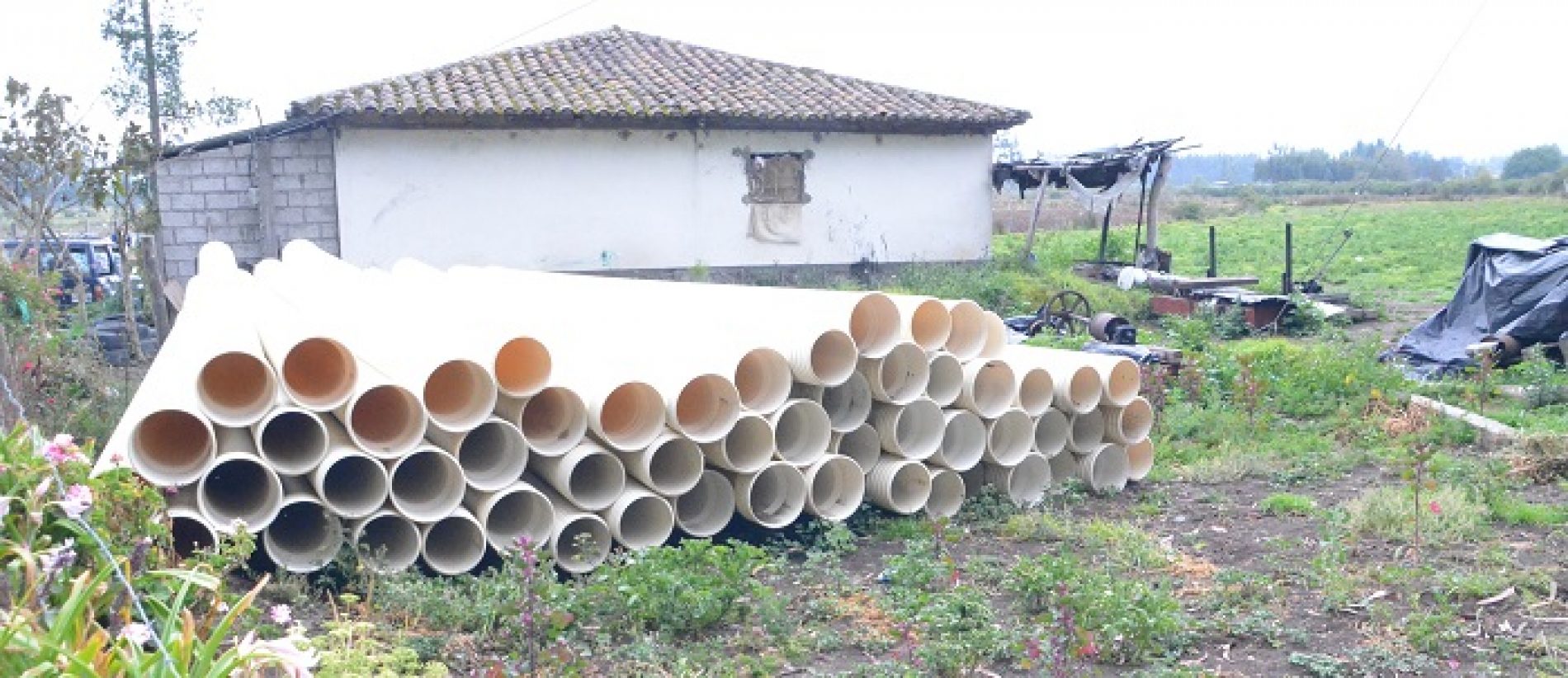 TRABAJOS DE ALCANTARILLADO COMPLETA GAD PARROQUIAL DE MULALÓ (VIDEO)