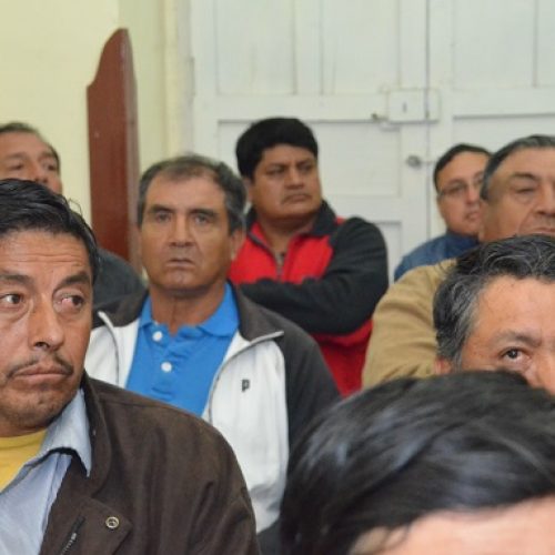 TRANSPORTISTA DE VOLQUETAS SOLICITAN RECONSDIERAR TAZA DE PAGO AL GAD. LATACUNGA (VIDEO)