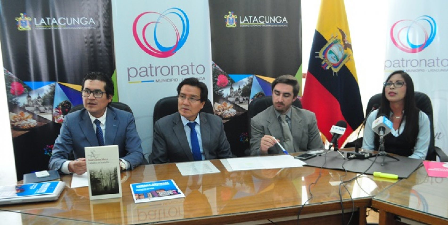 SEMANA CULTURAL LATACUNGA HISTÓRICA Y LITERARIA