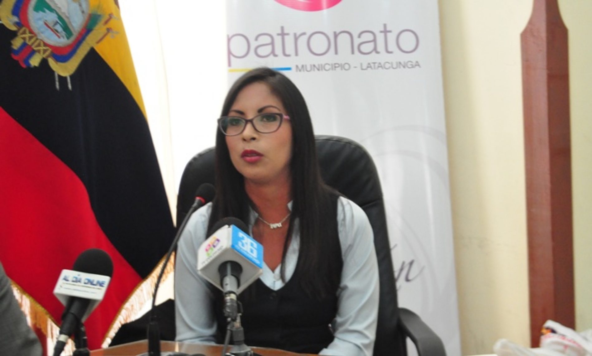 SEMANA CULTURAL LATACUNGA HISTÓRICA Y LITERARIA