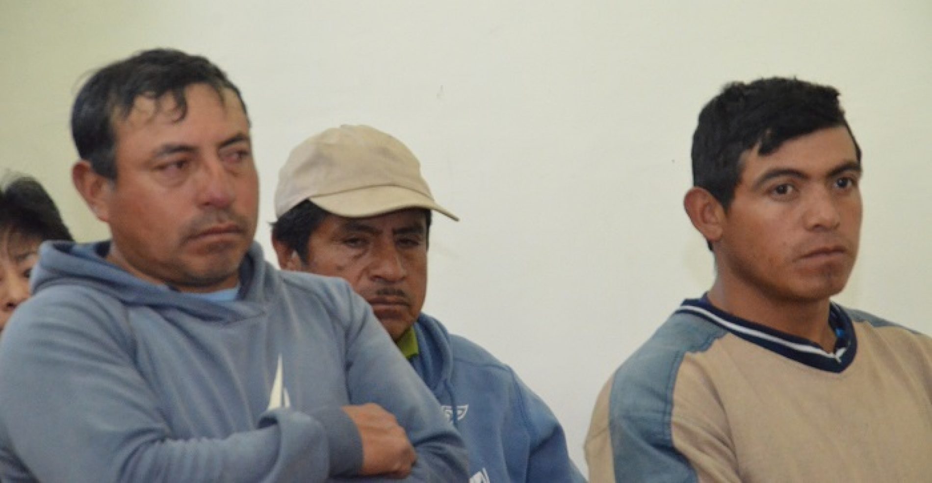 TRANSPORTISTA DE VOLQUETAS SOLICITAN RECONSDIERAR TAZA DE PAGO AL GAD. LATACUNGA (VIDEO)