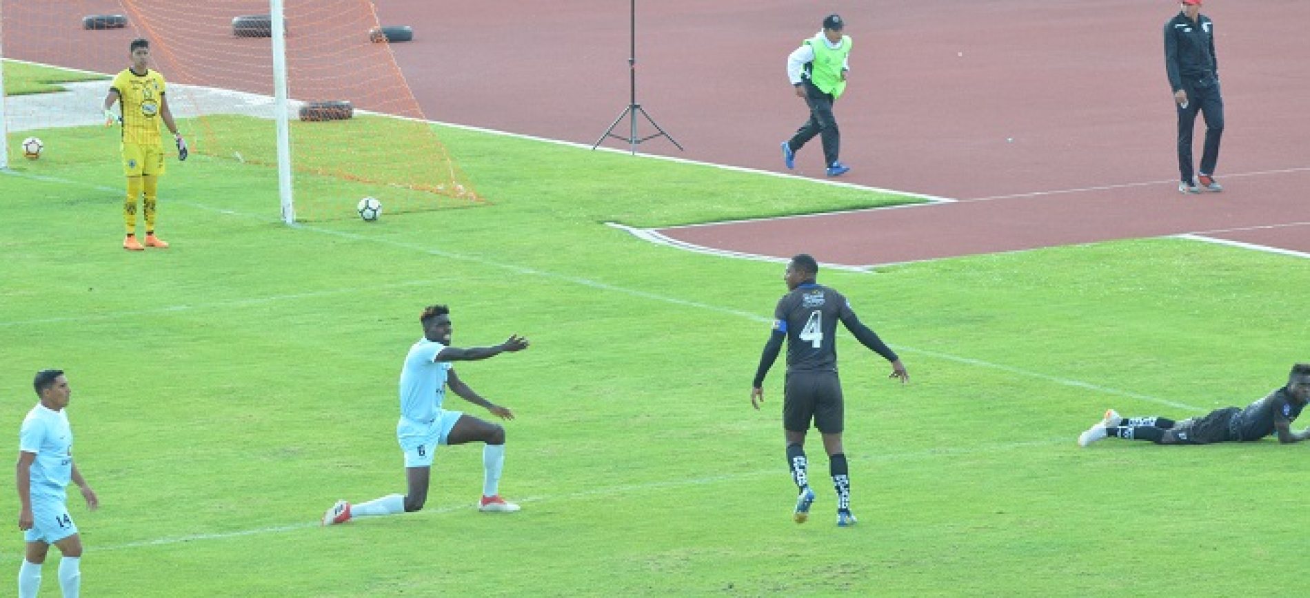 ALIANZA COTOPAXI GANÓ 2-0 A CUMBAYÁ Y ESPERA REMATAR EN ATUNTAQUI LA CLASIFICACIÓN