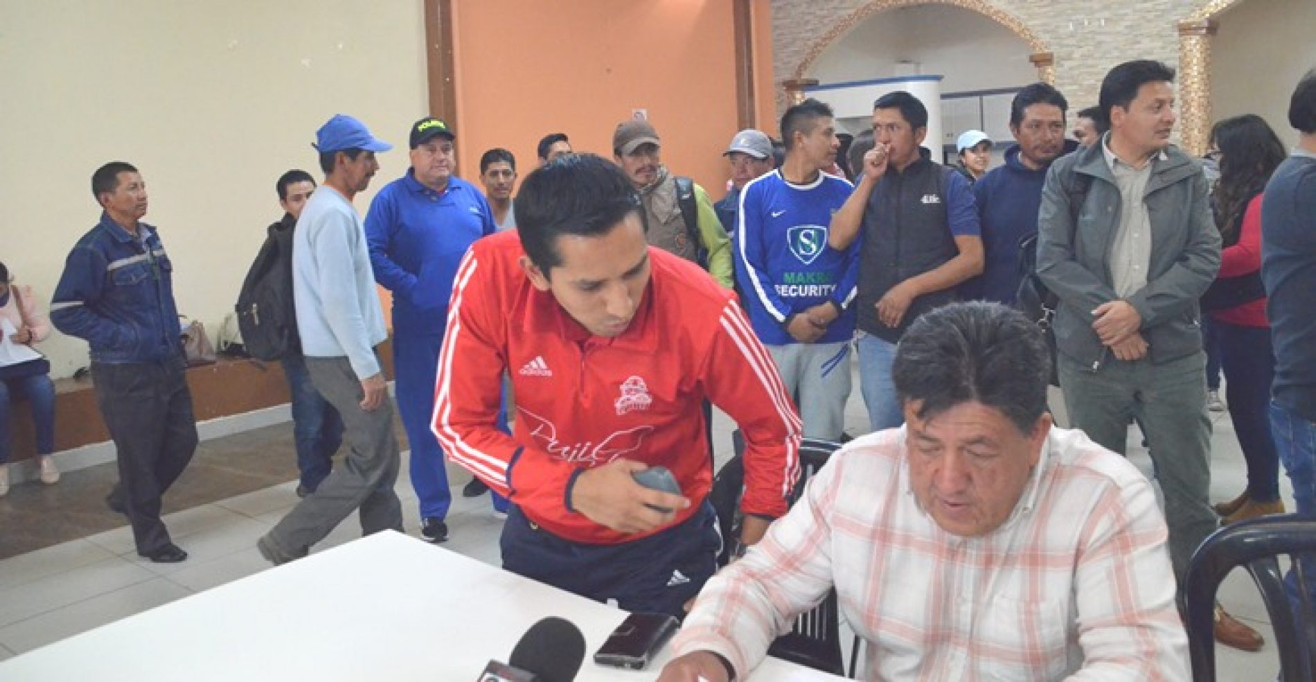 PRE ASOCIACIÓN UNIDOS SOMOS MÁS HACEN PRONUNCIAMIENTO Y RESPALDAN A ALCALDE DE PUJILÍ.(VIDEO)