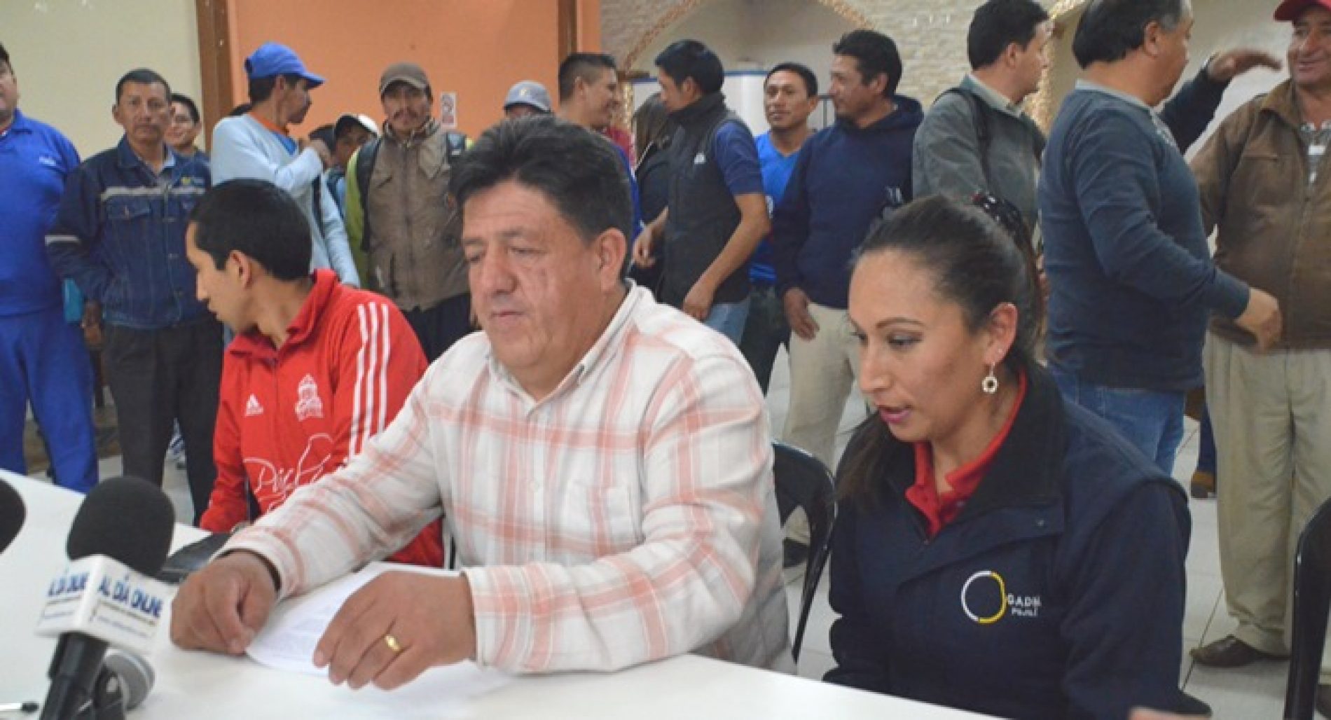 PRE ASOCIACIÓN UNIDOS SOMOS MÁS HACEN PRONUNCIAMIENTO Y RESPALDAN A ALCALDE DE PUJILÍ.(VIDEO)