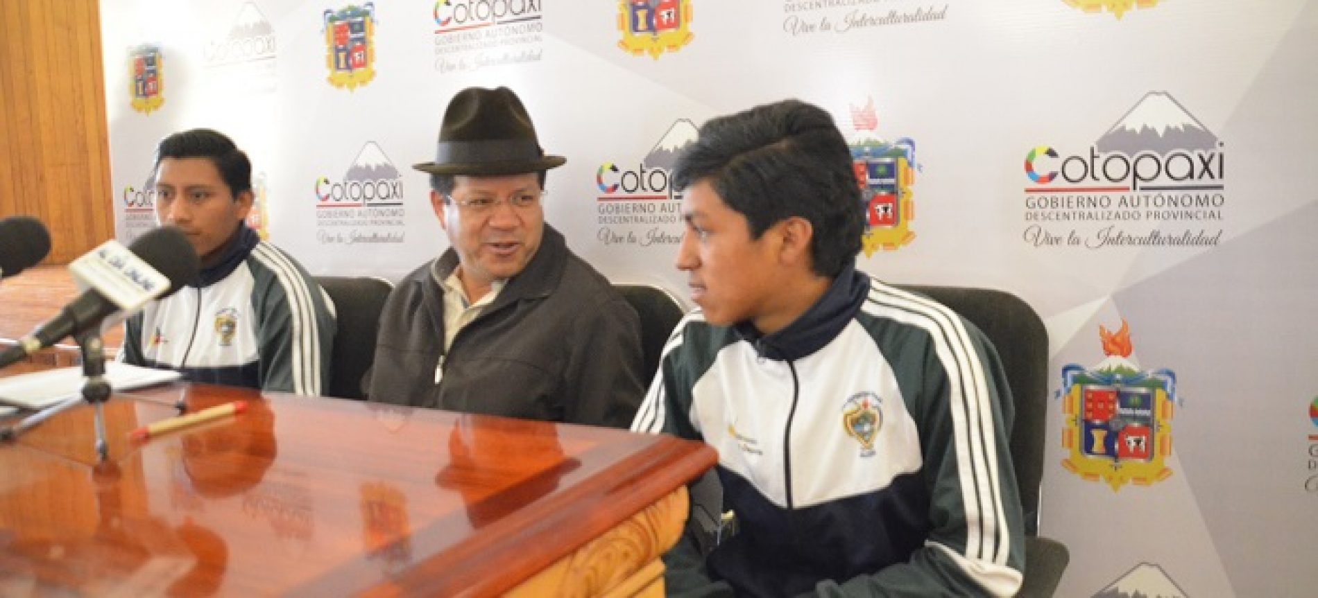 JORGE GUAMÁN RESPALDA A LUIS VEGA Y PARTICIPARÁ EN II VUELTA CICLÍSTICA AL ECUADOR (VIDEO)