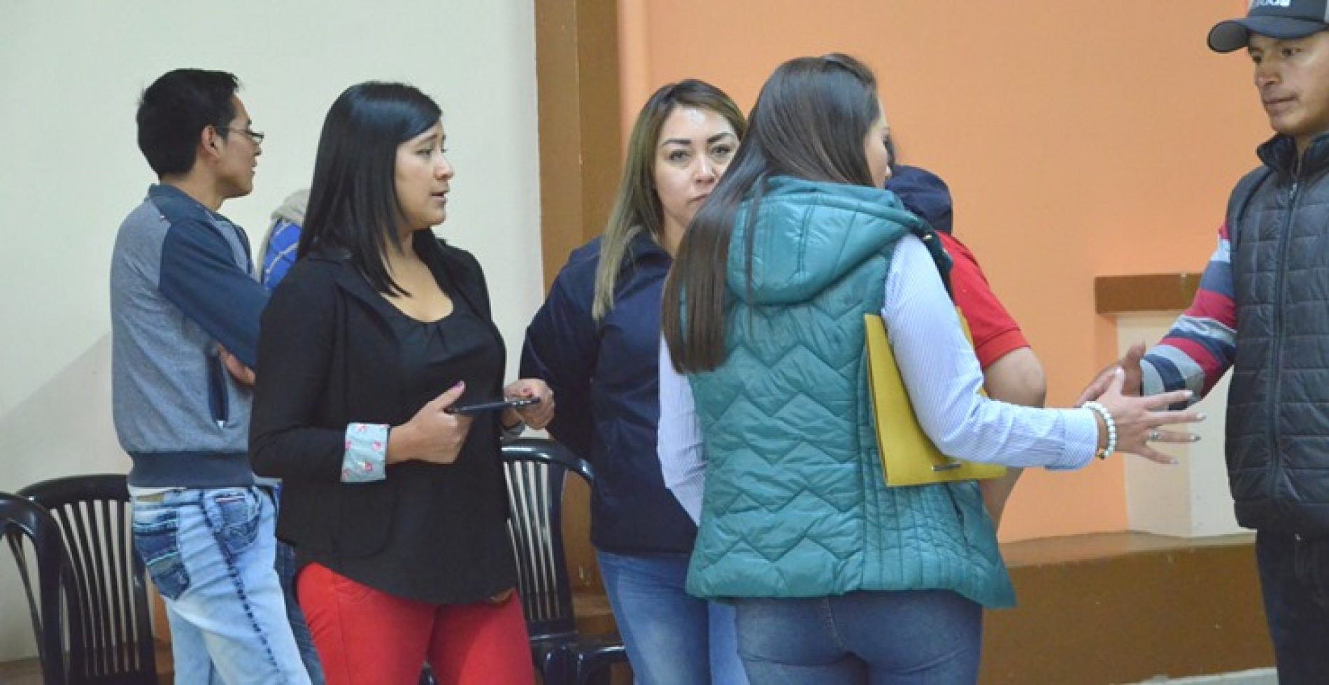 PRE ASOCIACIÓN UNIDOS SOMOS MÁS HACEN PRONUNCIAMIENTO Y RESPALDAN A ALCALDE DE PUJILÍ.(VIDEO)