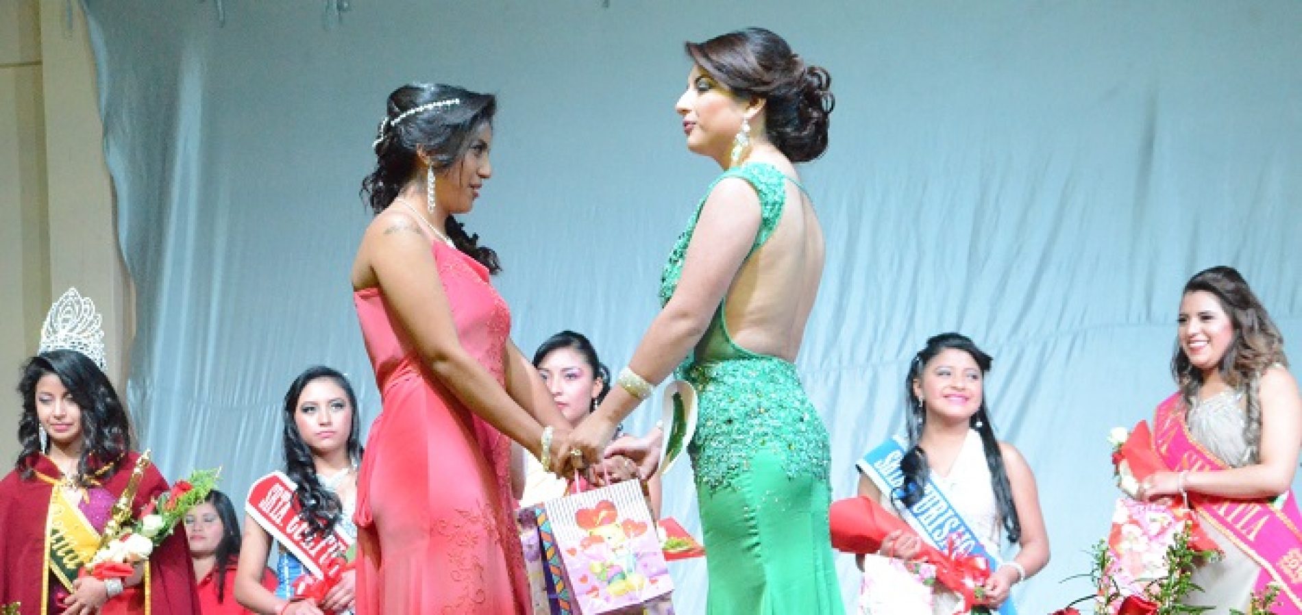 CECILIA ESCOBAR ALTAMIRANO ELECTA REINA DE MULALÓ (LATACUNGA)  2018 – 2019   (VIDEO)