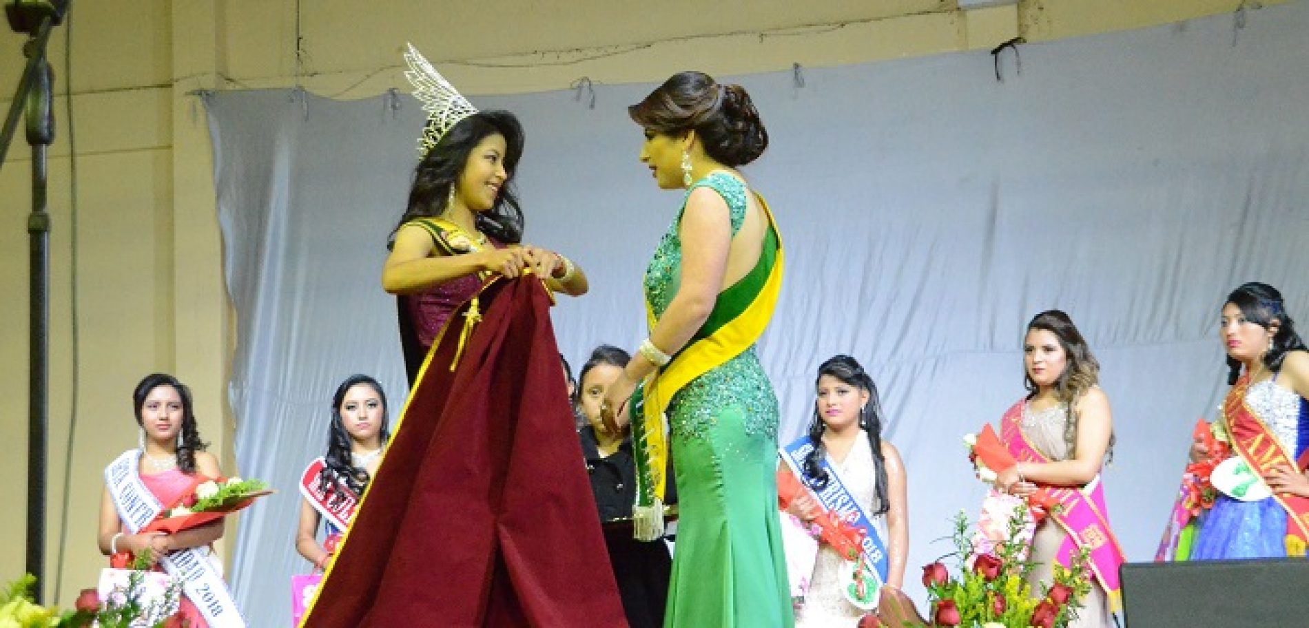 CECILIA ESCOBAR ALTAMIRANO ELECTA REINA DE MULALÓ (LATACUNGA)  2018 – 2019   (VIDEO)