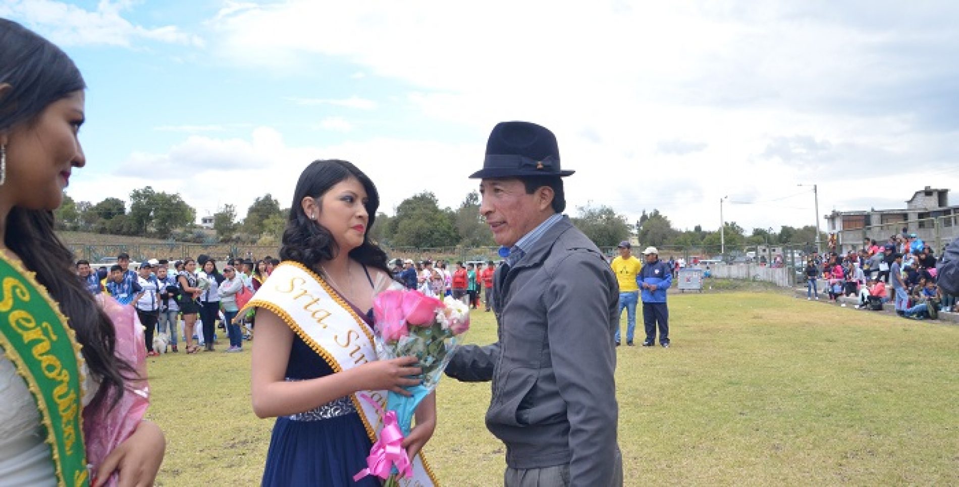 LIGA BARRIAL ORIENTAL INAUGURÓ IX CAMPEONATO DE FÚTBOL SENIOR “COPA CÉSAR UMAJINGA”.(VIDEOS)