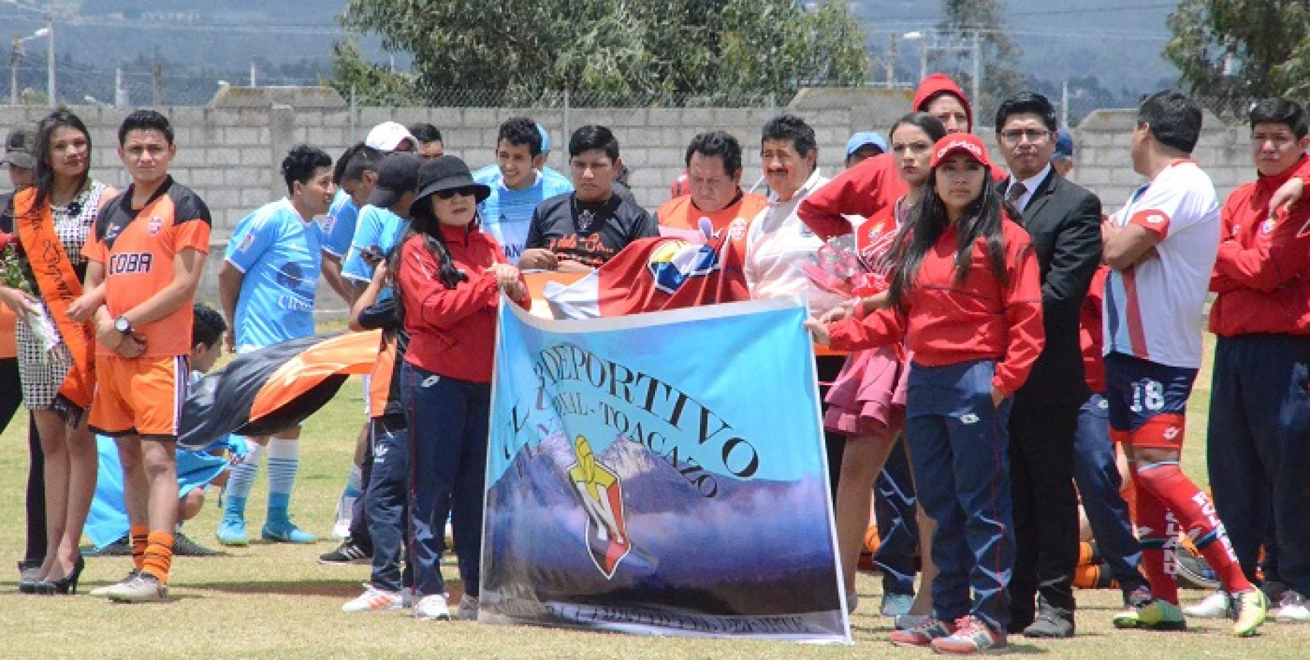 XII COPA DE CAMPEONES INAUGURÓ LIGAS RURALES DE LATACUNGA (VIDEO)