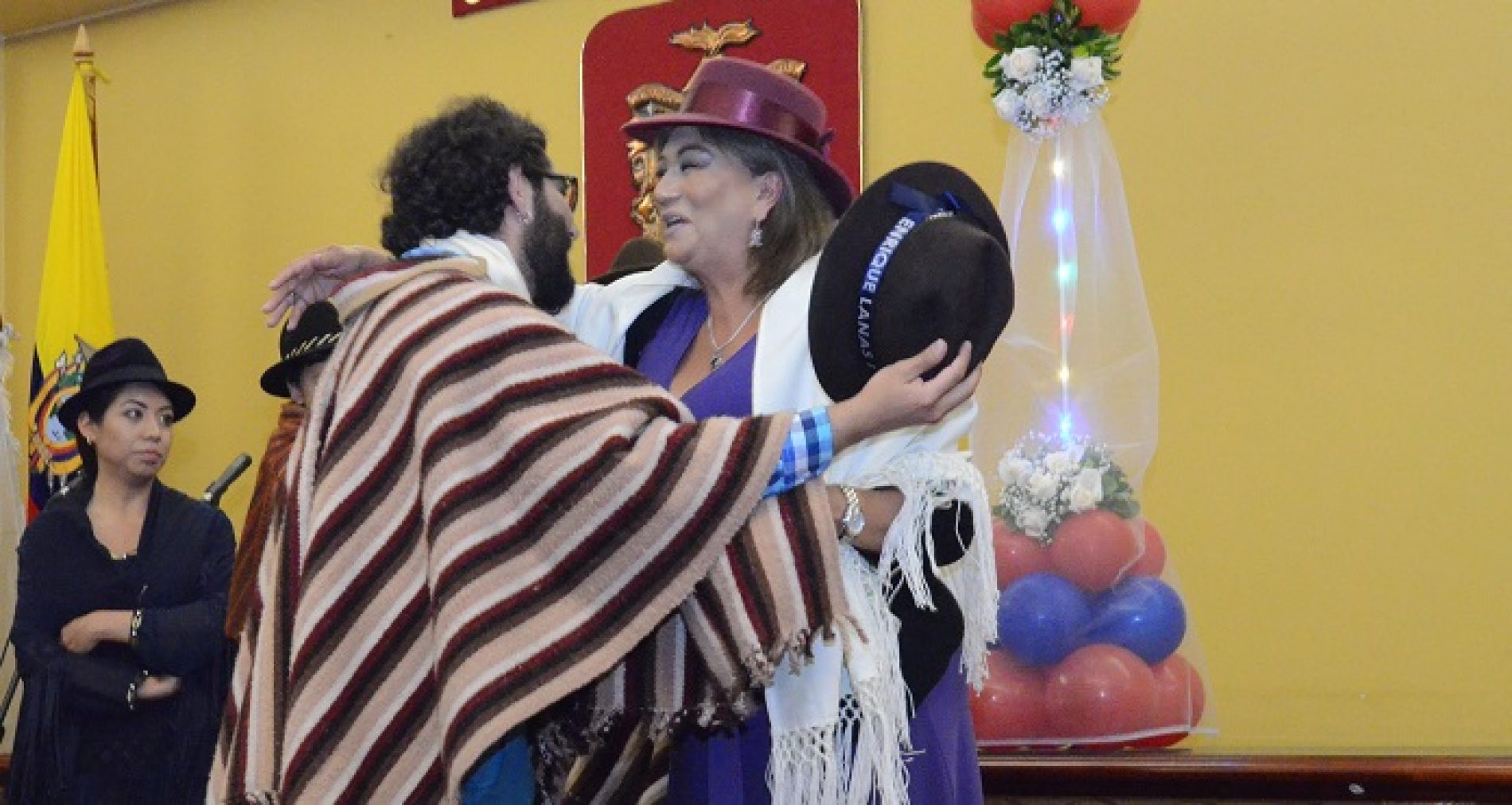 PREFECTURA DE COTOPAXI FUE JOCHADA PARA EL EVENTO DE LAS VÍSPERAS DE MAMA NEGRA (VIDEO)