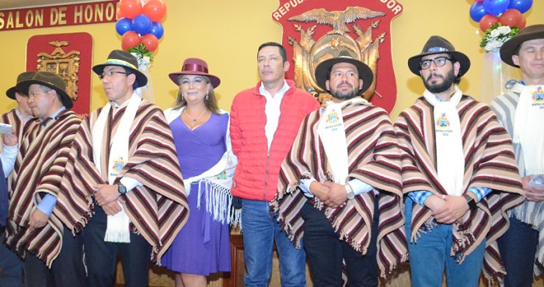PREFECTURA DE COTOPAXI FUE JOCHADA PARA EL EVENTO DE LAS VÍSPERAS DE MAMA NEGRA (VIDEO)