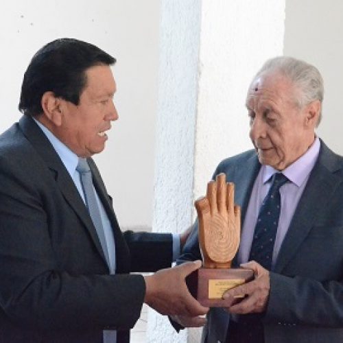 JOSÉ MEYTHALER FUE RECONOCIDO POR LA CASA DE LA CULTURA ECUATORIANA (VIDEO)