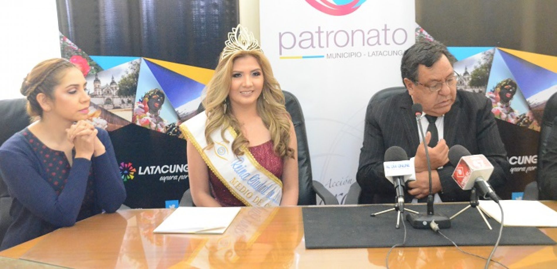 CIUDAD DE LATACUNGA ON LINE INSCRIBIÓ SU CANDIDATA A REINA DE LATACUNGA (VIDEO)
