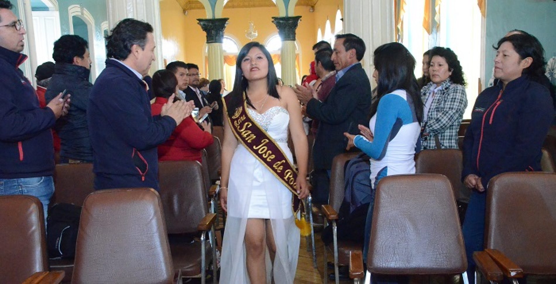 OCHO CANDIDATAS PRESENTADAS OFICIALMENTE PARA EL REINADO INTER PARROQUIAL DE LATACUNGA