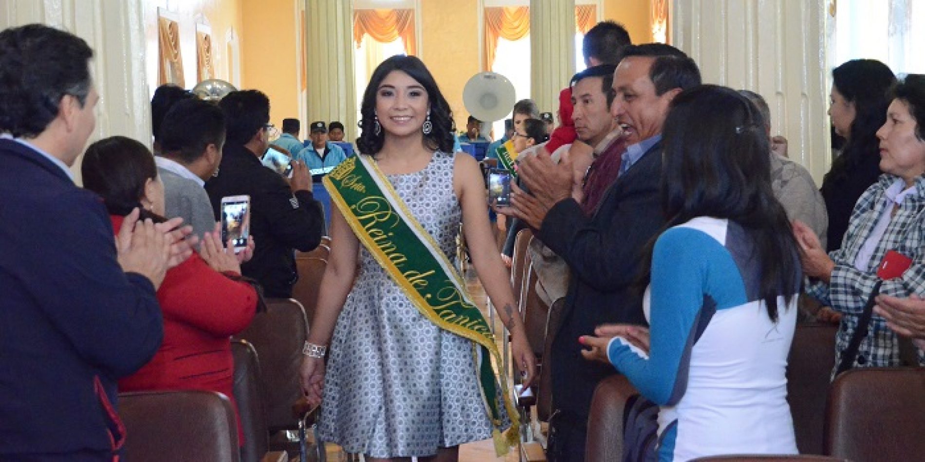 OCHO CANDIDATAS PRESENTADAS OFICIALMENTE PARA EL REINADO INTER PARROQUIAL DE LATACUNGA