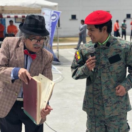 UNA OBRA TEATRAL SE PRESENTÓ EN EL CRS COTOPAXI POR LA SEMANA DE LA DEMOCRACIA
