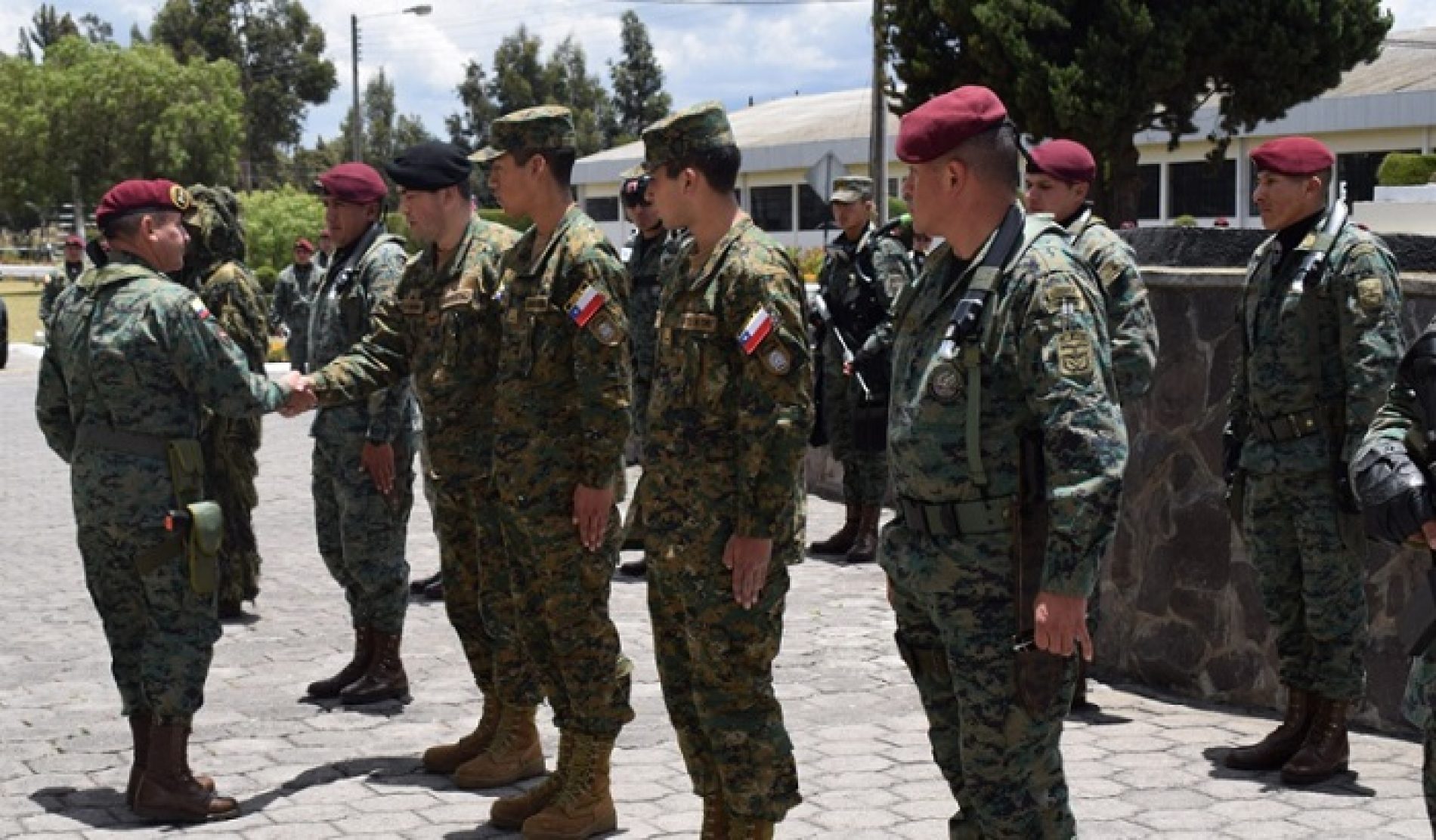 PERSONAL DEL EJÉRCITO DE CHILE VISITA LA BRIGADA “PATRIA”