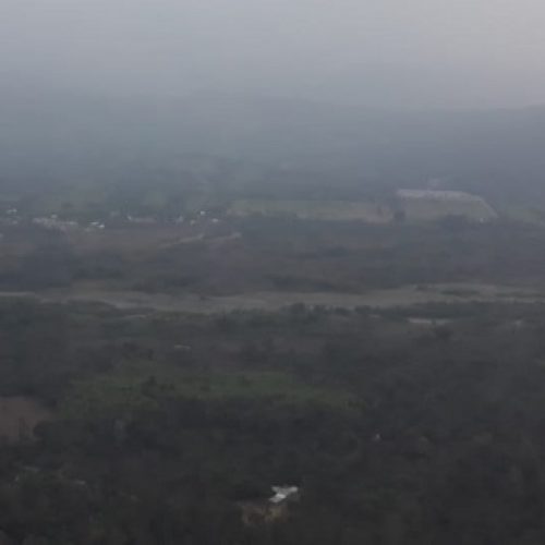 INSTITUCIONES COORDINAN ACCIONES POR INCENDIO FORESTAL EN EL TINGO, CANTÓN PUJILÍ
