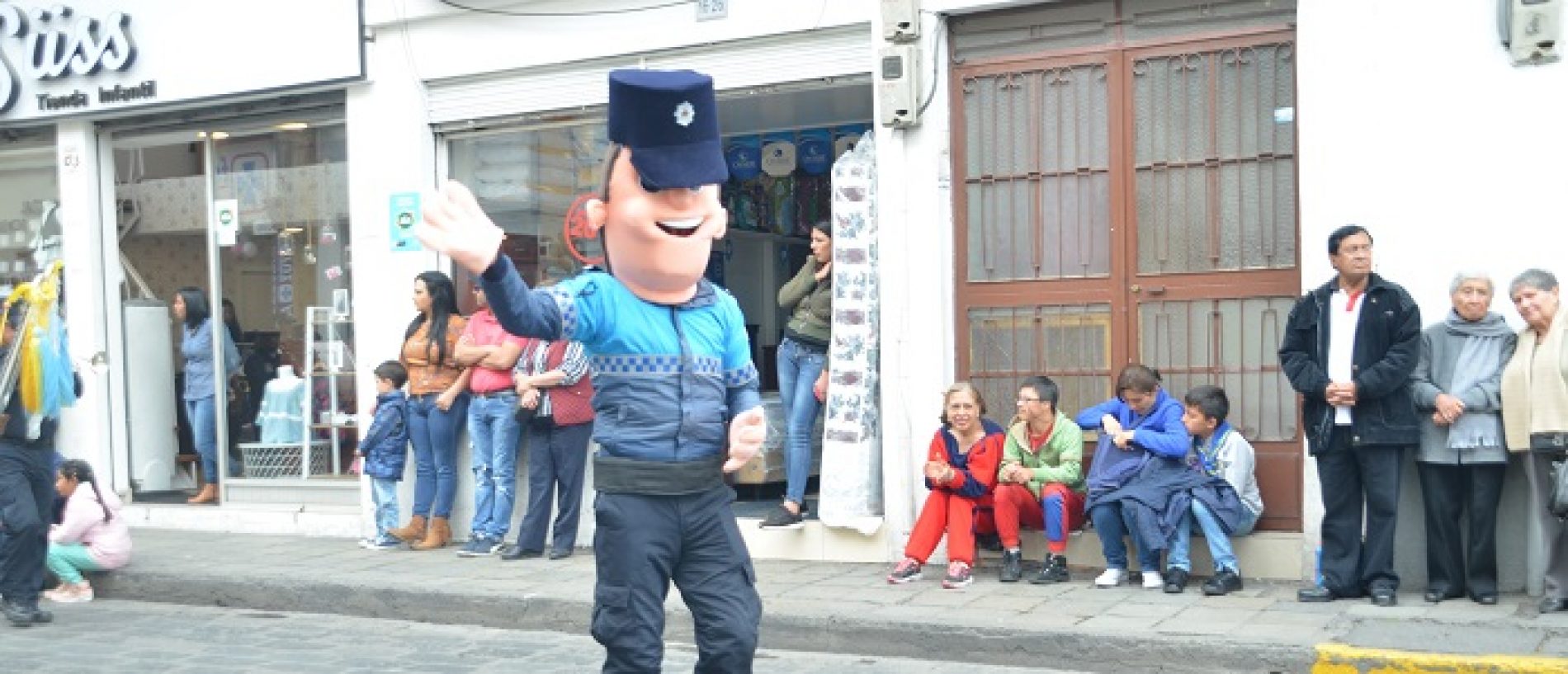 LATACUNGA CON PREGÓN INICIA FESTIVIDADES POR SUS 198 AÑOS