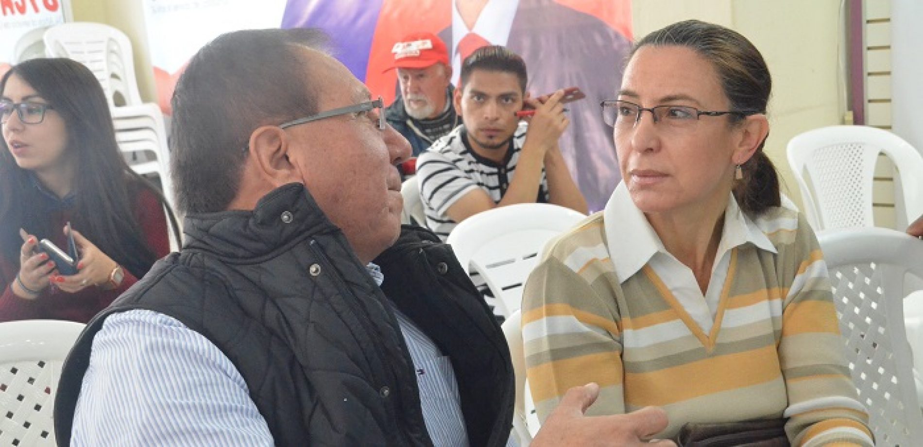 “DEMOCRACIA SÍ” EN LATACUNGA PRESENTÓ A BYRON CÁRDENAS A LA ALCALDÍA (VIDEO)