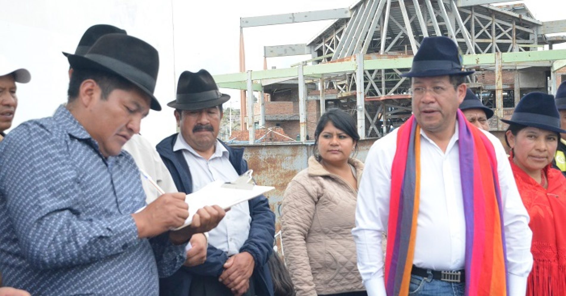 JORGE GUAMÁN CORONEL GANÓ DE MANERA CONTUNDENTE PRIMARIAS PARA PREFECTO (VIDEO)