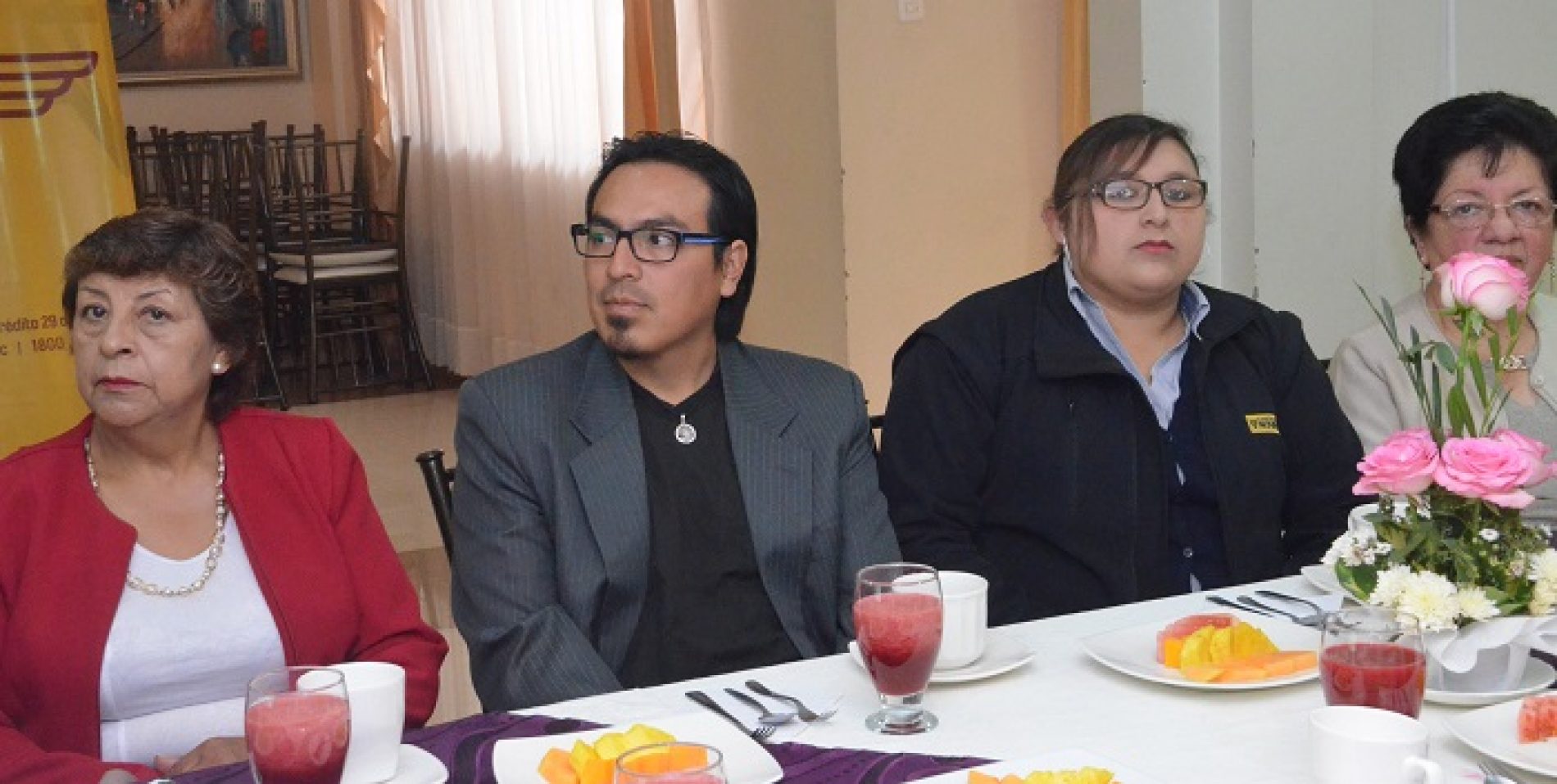 COOP. DE AHORRO Y CRÉDITO “29 DE OCTUBRE” OFRECIÓ DESAYUNO INSTITUCIONAL E INICIA FESTEJOS