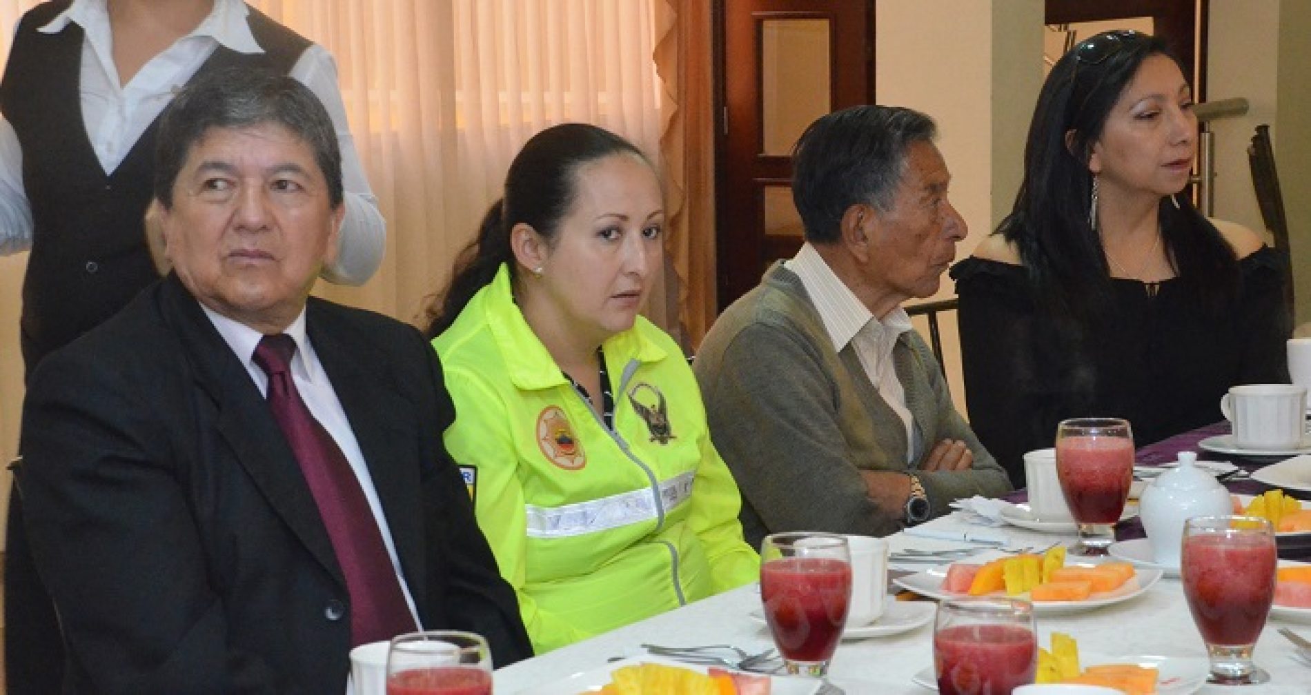 COOP. DE AHORRO Y CRÉDITO “29 DE OCTUBRE” OFRECIÓ DESAYUNO INSTITUCIONAL E INICIA FESTEJOS