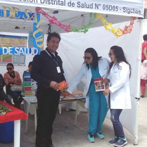 FERIA DE SALUD EN SARAHUASI PROMUEVE BUEN TRATO PARA EL ADULTO MAYOR