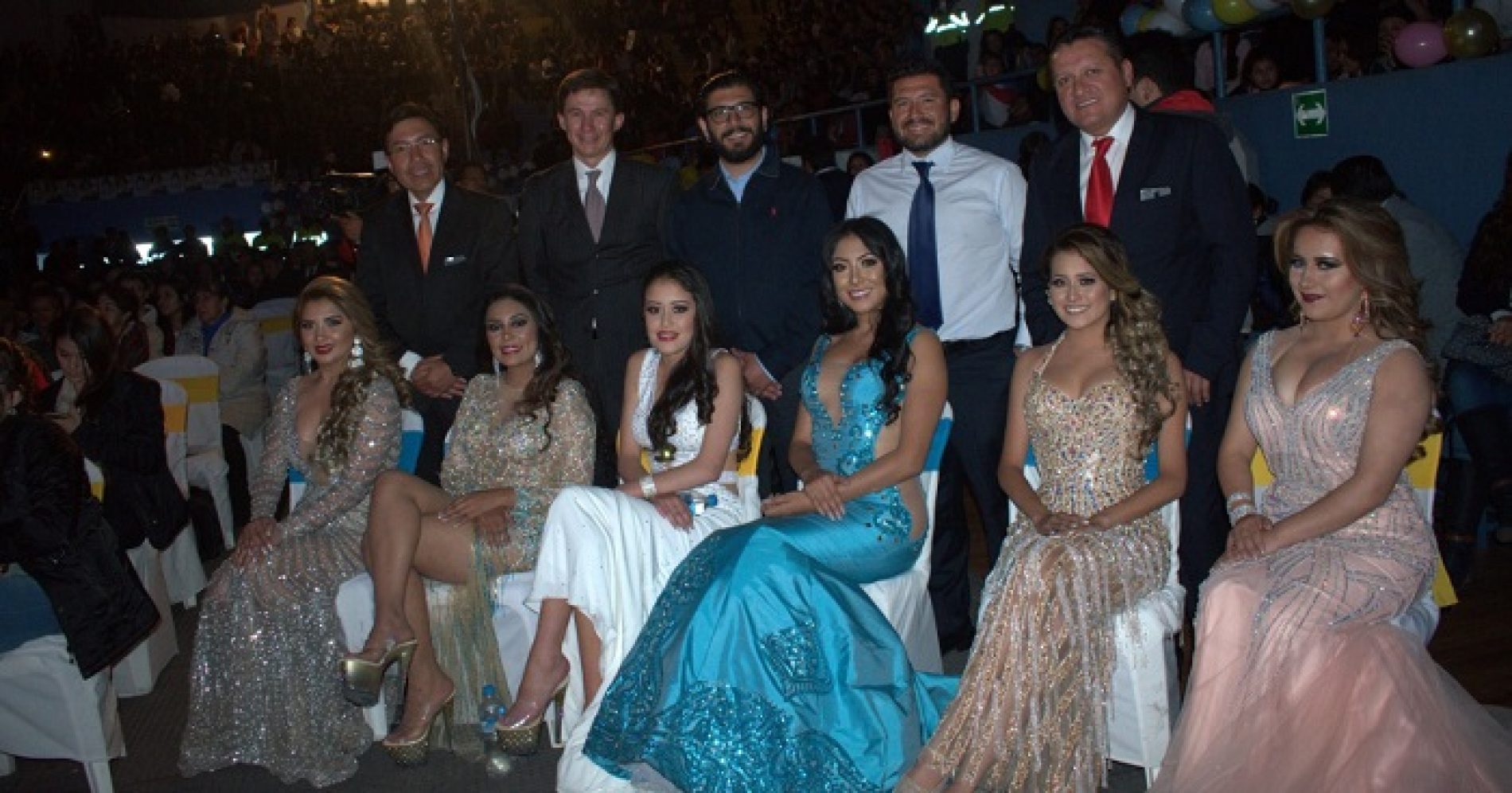 KATERIN VELASCO FLAMANTE  REINA DE LATACUNGA 2018 – 2019 REPRESENTANTE DE LA POLICÍA NACIONAL  ZUB ZONA N o 5 