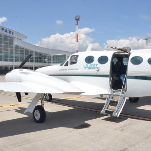 WEST WIRWAYS INICIA SERVICIO DE TAXI AÉREO DESDE LATACUNGA A ESMERALDAS,  GUAYAQUIL Y VICEVERSA.(VIDEO)