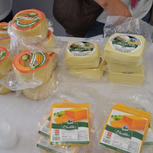 PRODUCTOS LA CAMPESINA COTOPAXI  REALIZAN FERIA DE DEGUSTACIÓN Y PROMOCIÓN DE PRODUCTOS.(VIDEO)