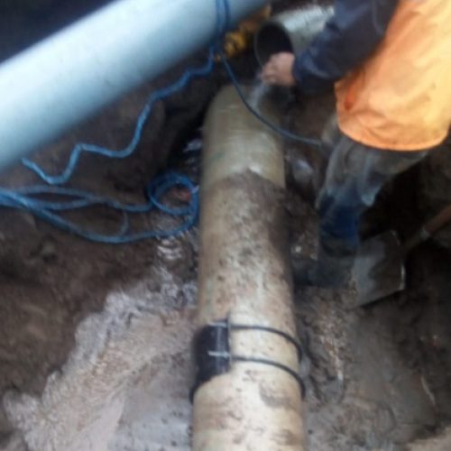 BARRIOS DE LATACUNGA SUFRIERON CORTE DE AGUA SIN PREVIO AVISO