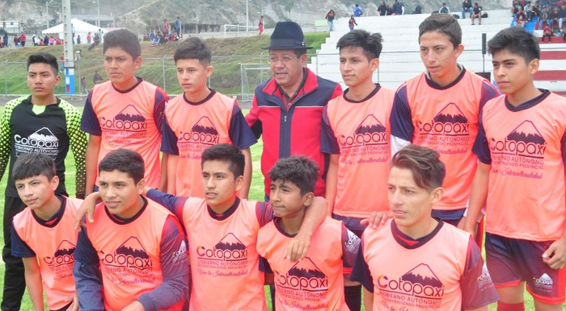 GAD COTOPAXI TIENE  A LOS CAMPEONES DE LAS ESCUELAS DE FÚTBOL (VIDEO)