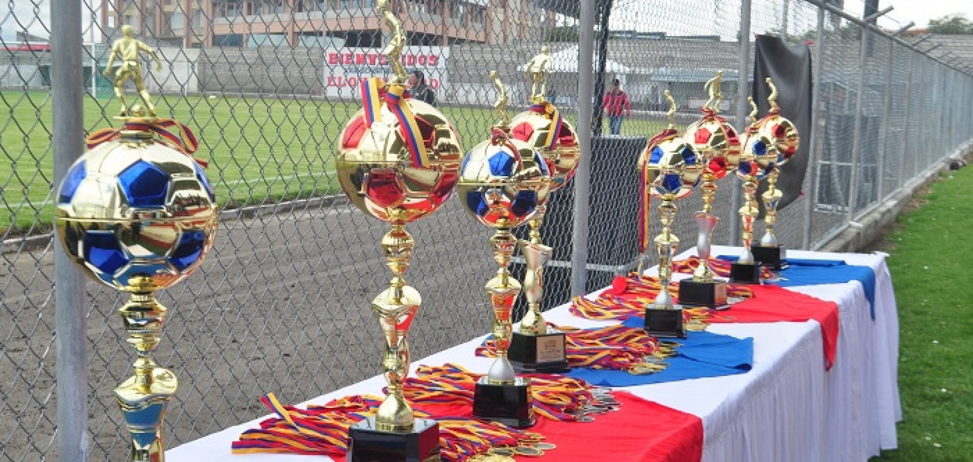 GAD COTOPAXI TIENE  A LOS CAMPEONES DE LAS ESCUELAS DE FÚTBOL (VIDEO)