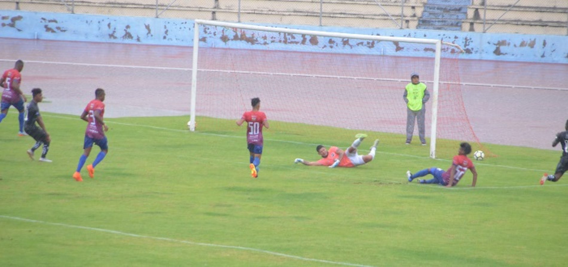 ALIANZA COTOPAXI GOLEÓ 4-O A DEPORTIVO QEVEDO Y ESTÁ EN ZONA DE CLASIFICACIÓN