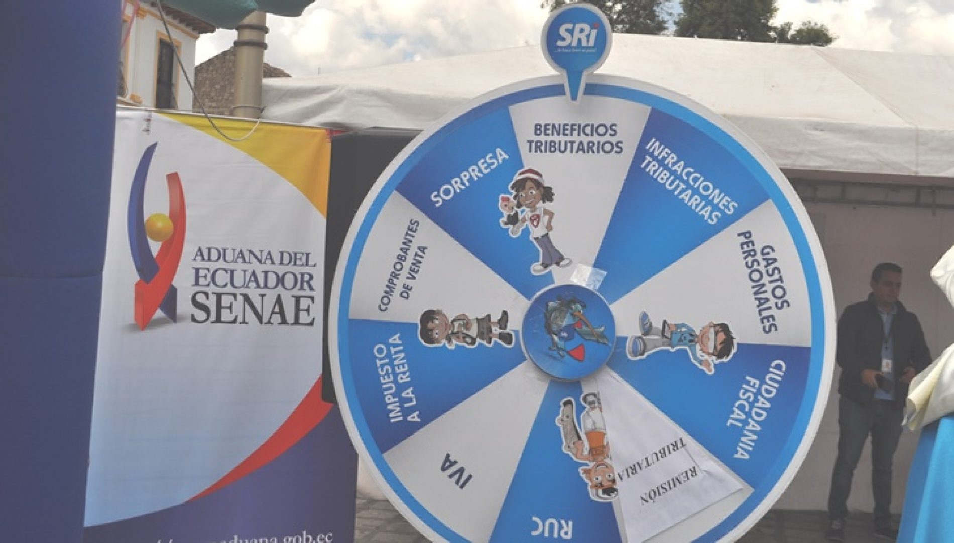 SRI REALIZÓ FERIA DE REMISIÓN TRIBUTARIA A NIVEL ZONAL.(VIDEO)  