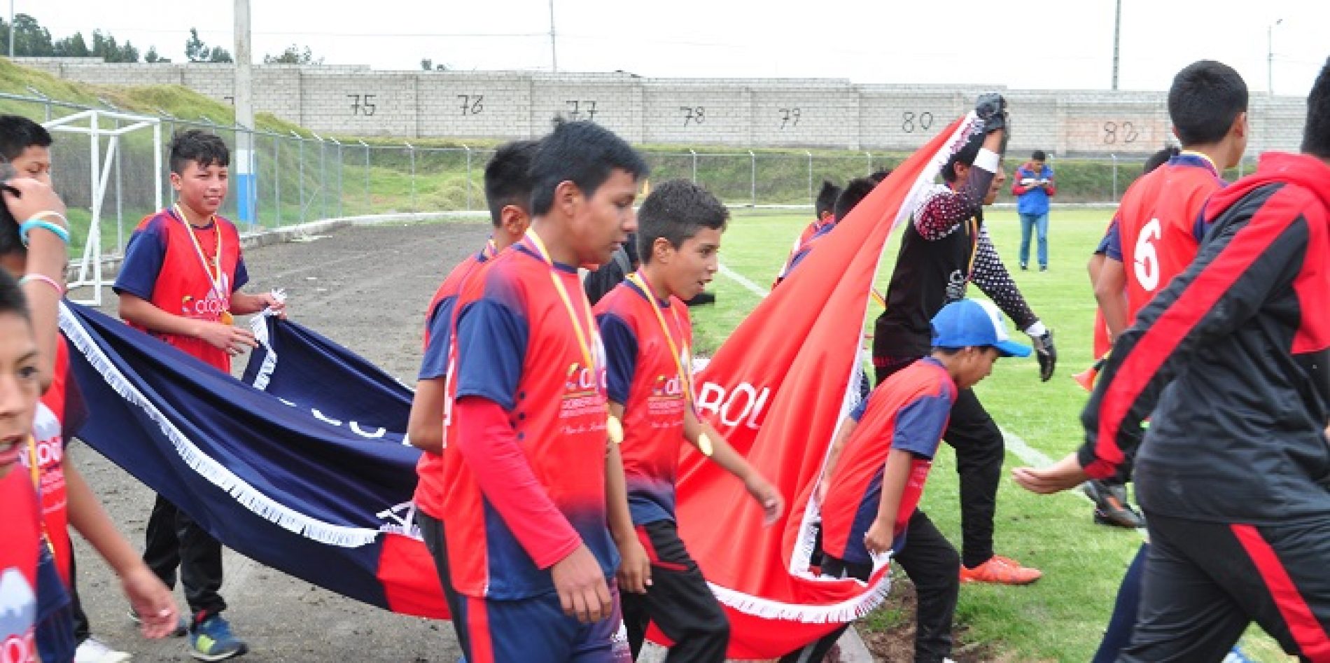 GAD COTOPAXI TIENE  A LOS CAMPEONES DE LAS ESCUELAS DE FÚTBOL (VIDEO)