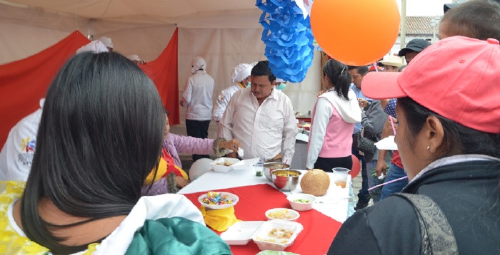 ESCUELA DE CHEFS “GUSTEAU” PRESENTÓ LA TERCERA FERIA GASTRONÓMICA (VIDEO)