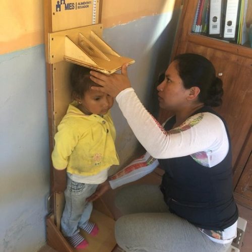 ATENCIÓN MÉDICA INTEGRAL Y ADMINISTRACIÓN DE VITAMINA A EN NIÑOS MENORES DE 5 AÑOS EN LA MANÁ