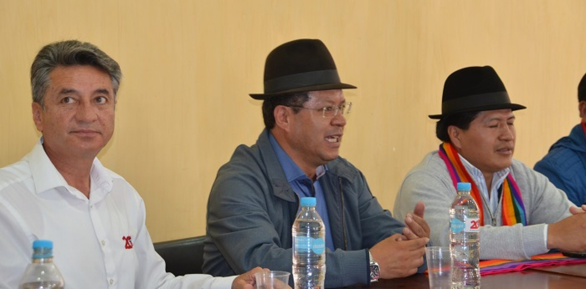 OFICIALIZADO CANDIDATURA DE BYRON CÁRDENAS A LA ALCALDÍA DE LATACUNGA EN ALIANZA DEMOCRACIA SÍ-PACHAKUTIK (VIDEO)