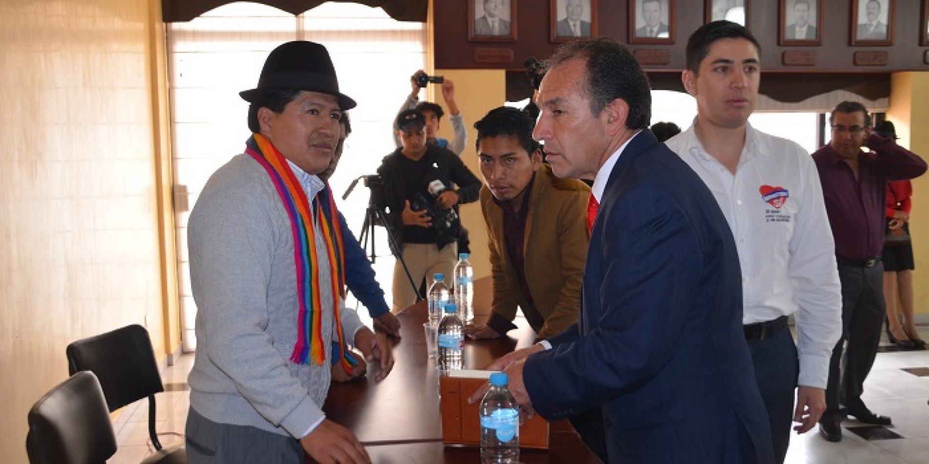 OFICIALIZADO CANDIDATURA DE BYRON CÁRDENAS A LA ALCALDÍA DE LATACUNGA EN ALIANZA DEMOCRACIA SÍ-PACHAKUTIK (VIDEO)
