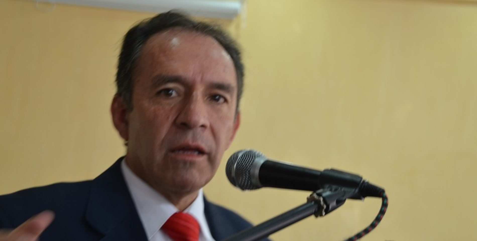 OFICIALIZADO CANDIDATURA DE BYRON CÁRDENAS A LA ALCALDÍA DE LATACUNGA EN ALIANZA DEMOCRACIA SÍ-PACHAKUTIK (VIDEO)