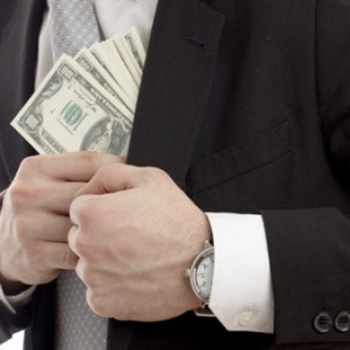 ESTAFA EN SAQUISILÍ DETECTA JEFE POLÍTICO EN INSCRIPCIÓN DE “CASA PARA TODOS”( VIDEO)