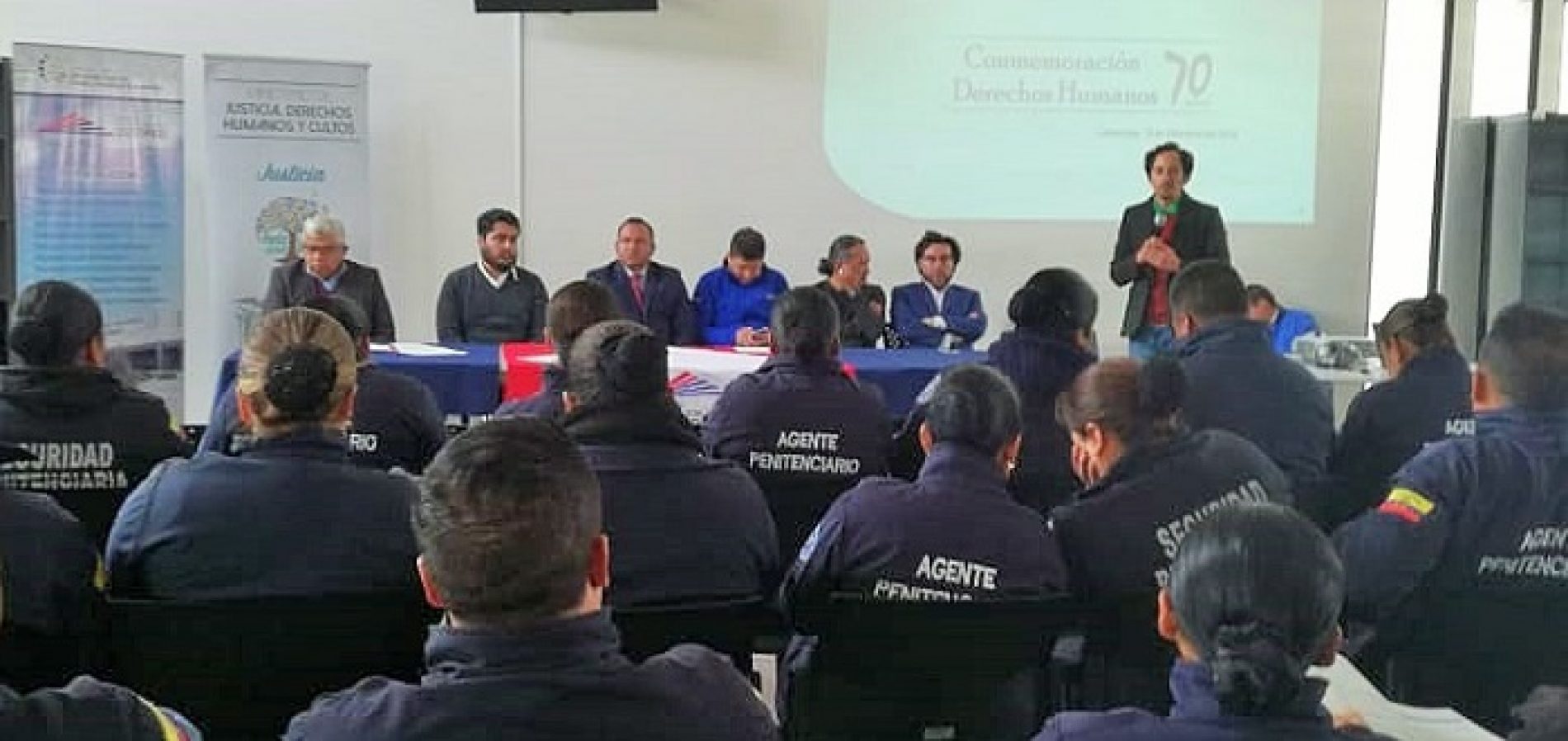 ESTUDIANTES DE LA CARRERA TÉCNICA EN SEGURIDAD PENITENCIARIA SE CAPACITAN EN DERECHOS HUMANOS EN LATACUNGA