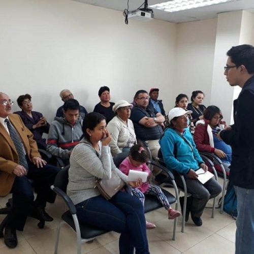“HAGAMOS UN TRATO POR UN BUEN TRATO” SE SOCIALIZA EN EL CENTRO DE SALUD DE LATACUNGA