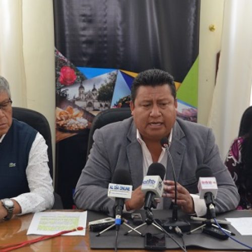 OSCAR CULQUI RENUNCIÓ A CARGO DE VICEALCALDE DE LATACUNGA. (VIDEO)