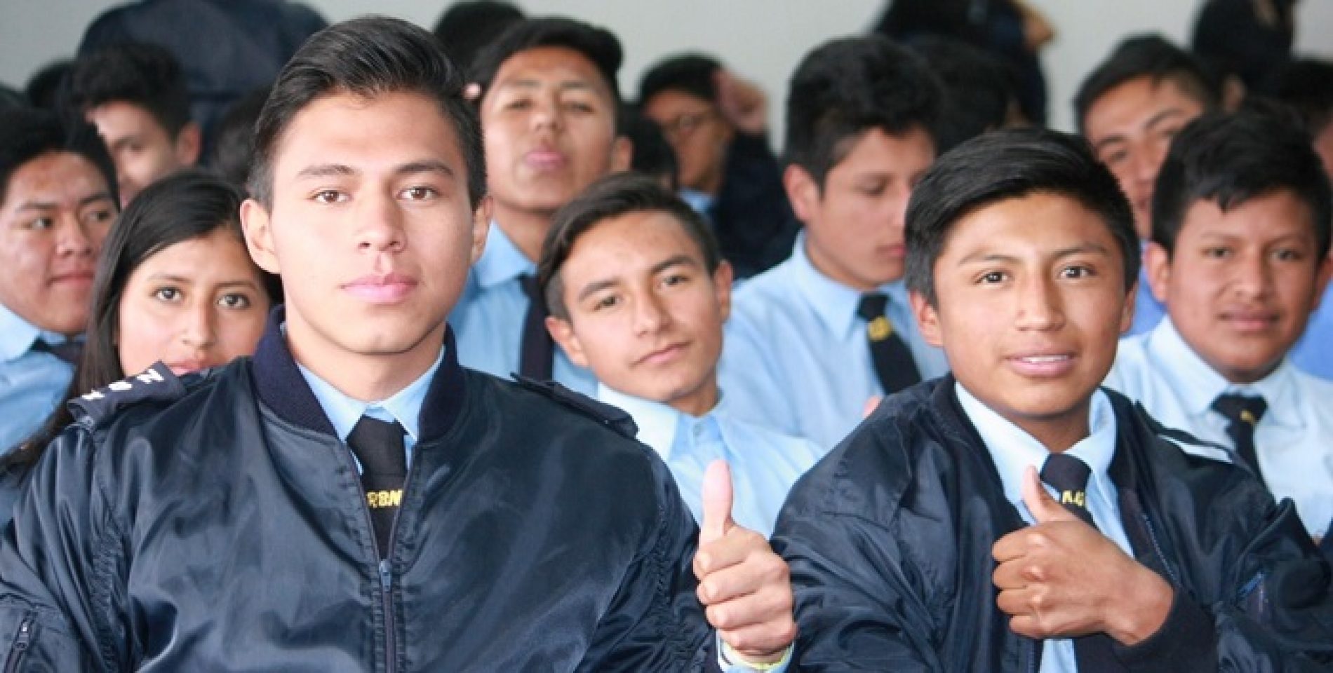 DISTRITO LATACUNGA ENTREGÓ OBRAS DE INFRAESTRUCTURA  A VARIAS UNIDADES EDUCATIVAS