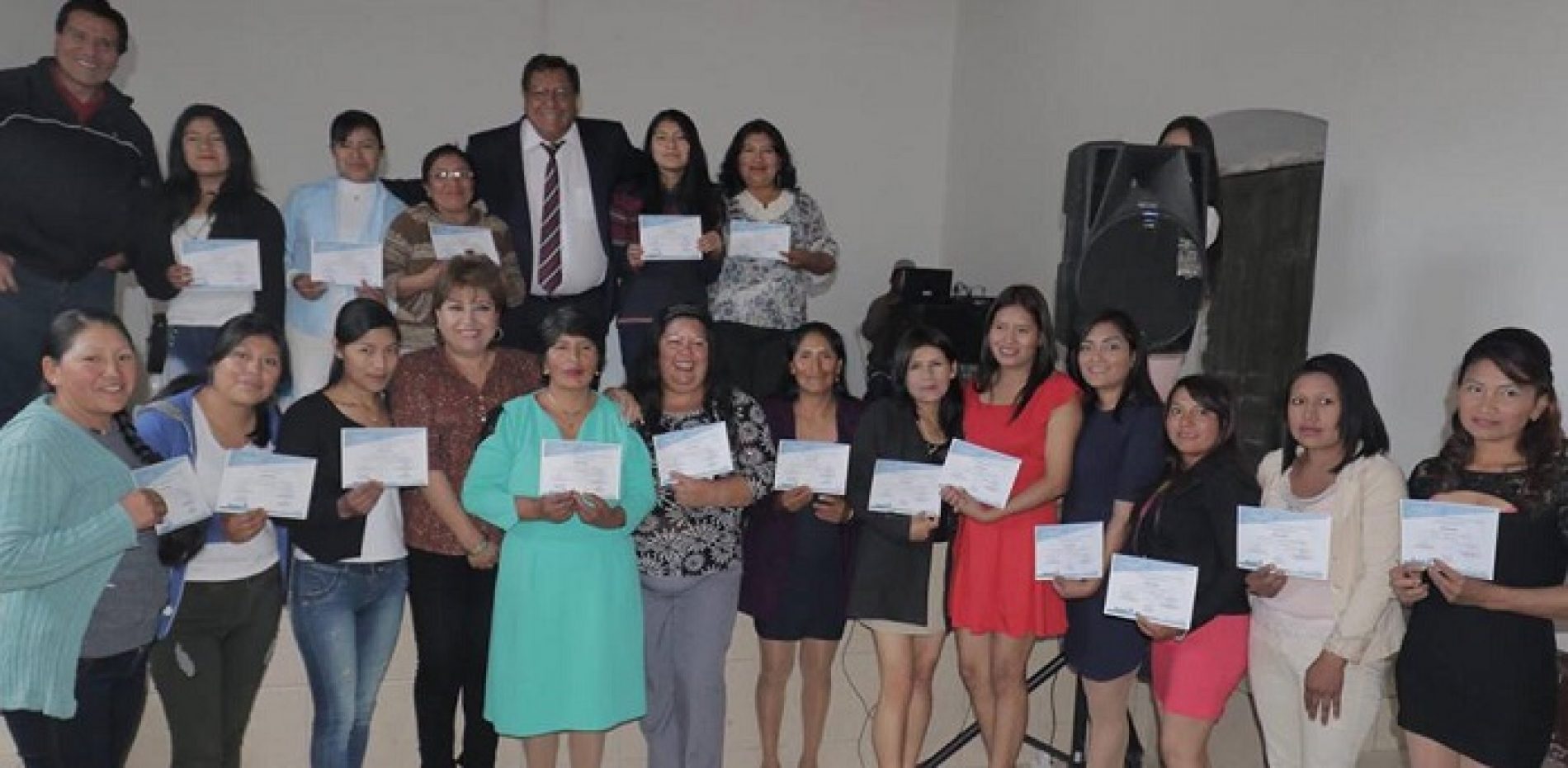 TALLERES DE CORTE Y CONFECCIÓN, BELLEZA, GASTRONOMÍA Y TURISMO, CONCLUYÓ GAD LATACUNGA (VIDEO)